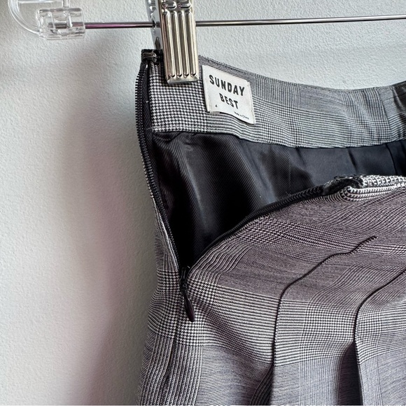 Aritzia Sunday Best Plaid Mini Skirt in Beige size 4 Checkered Mini in Beige - Picture 7 of 9